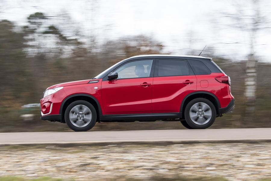  Suzuki Vitara 2018 года  (UK) (фото 15 из 25)